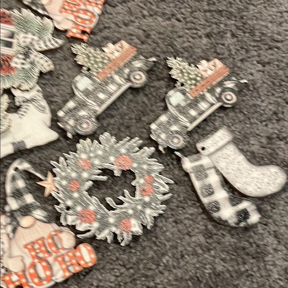 NWT Huwera Christmas Wooden Ornaments Set - 36 pieces - Picture 5 of 5